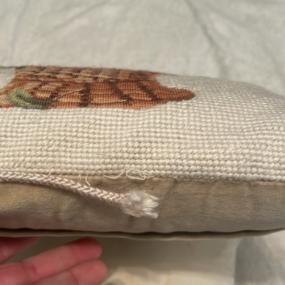 Vintage needlepoint wool pillows bundle - Picture 8 of 12